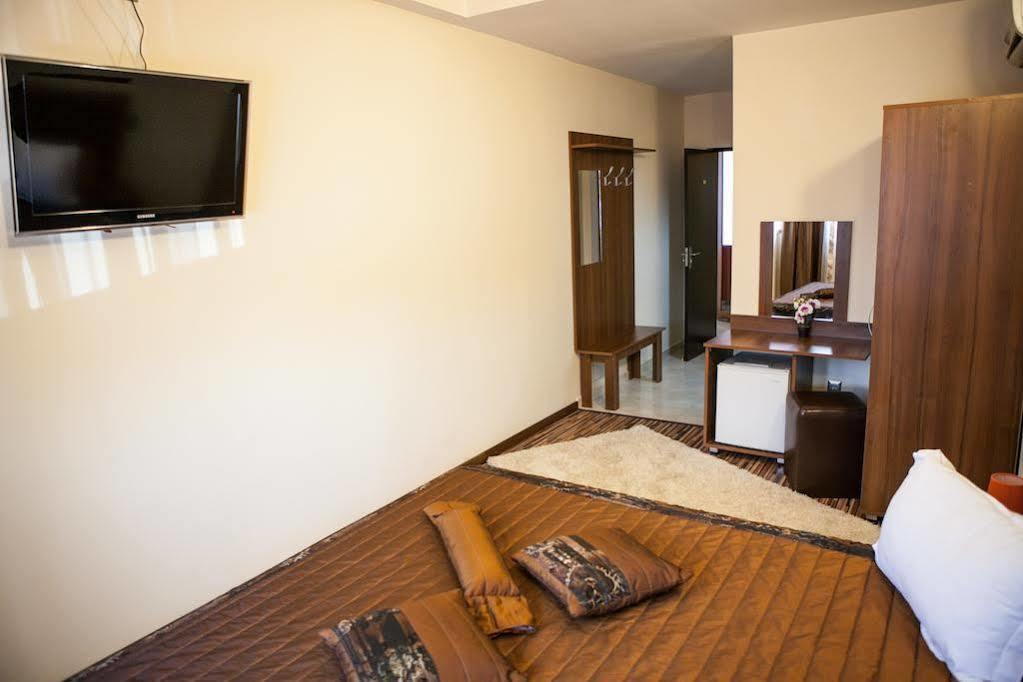 Hotel Ioana Констанца Екстер'єр фото