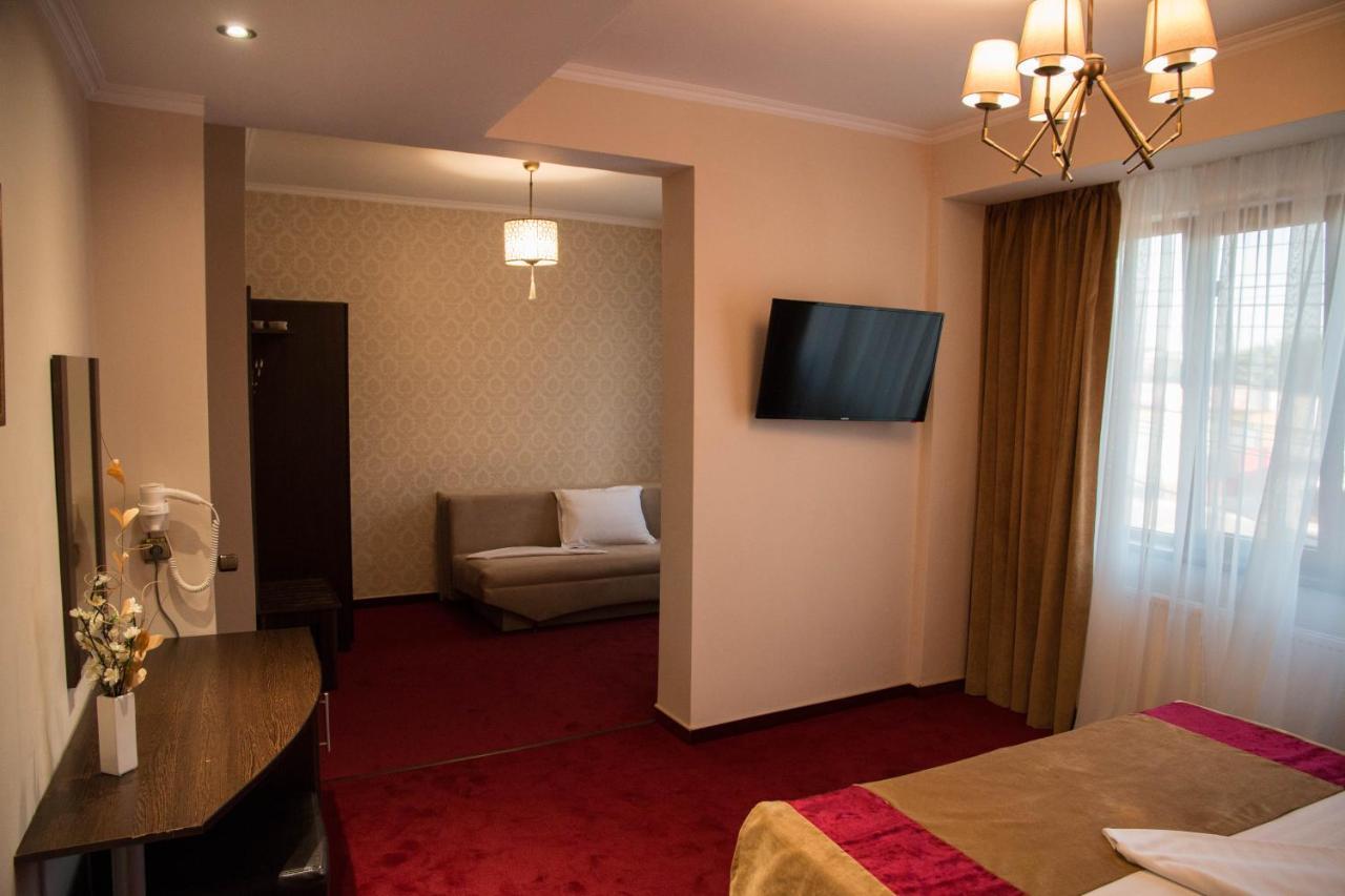 Hotel Ioana Констанца Екстер'єр фото