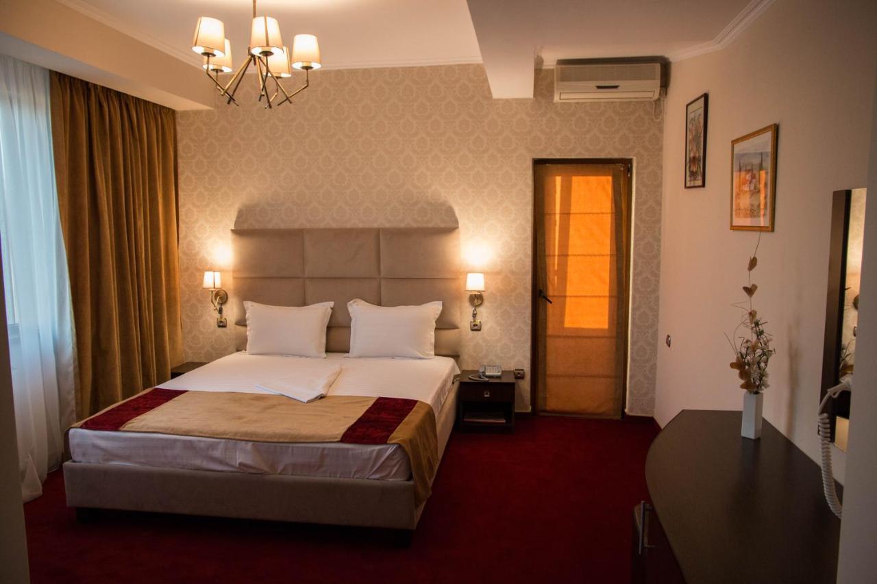 Hotel Ioana Констанца Екстер'єр фото